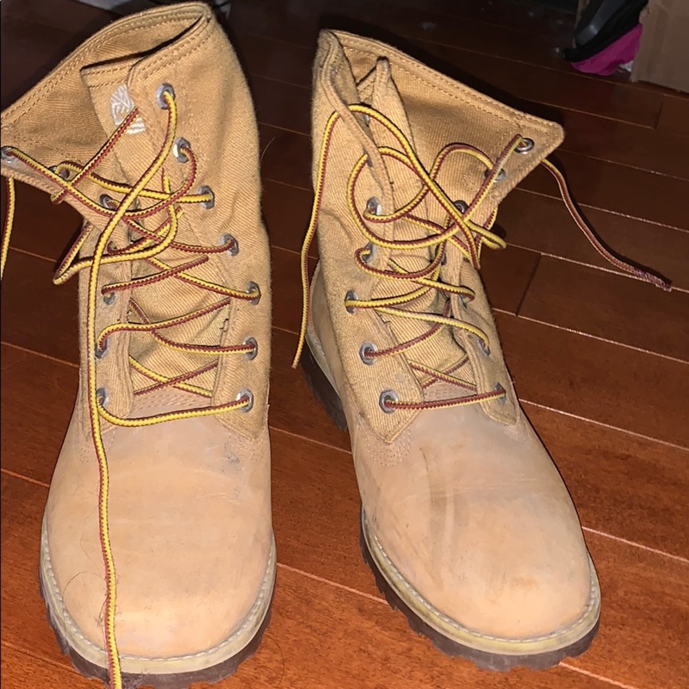 Girls Tan timberlands